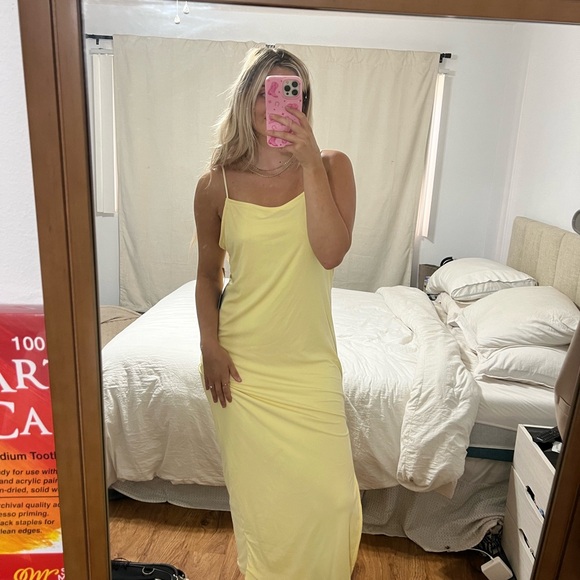 YELLOW maxi dress - Picture 9 of 16